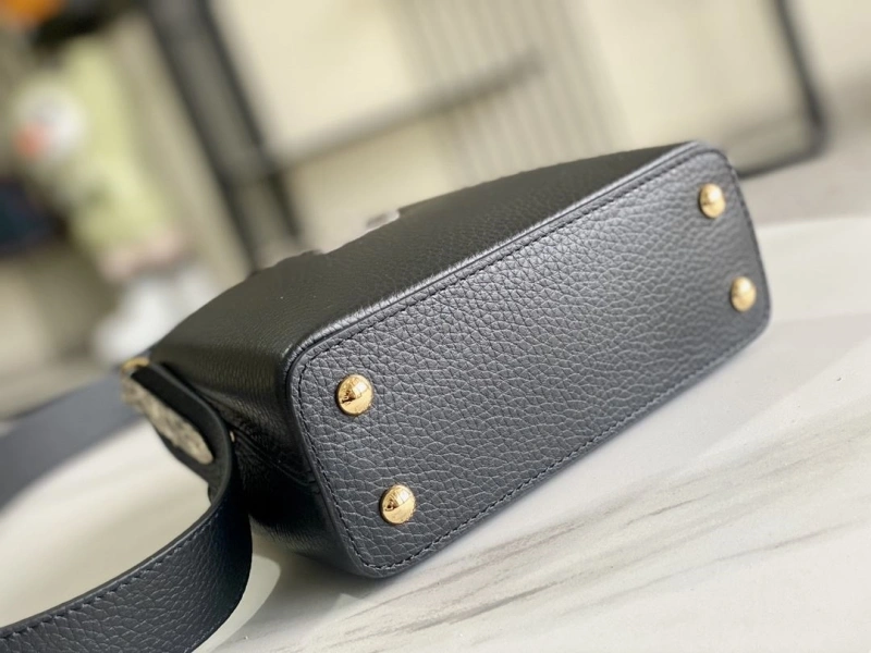 LV Capucines Bags 4194B-0063