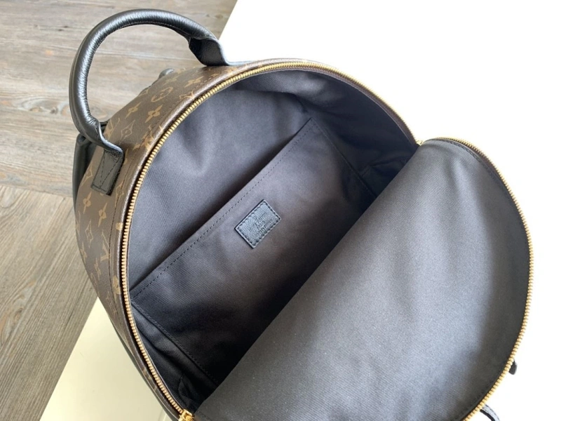 LV Backpacks 4194B-0139