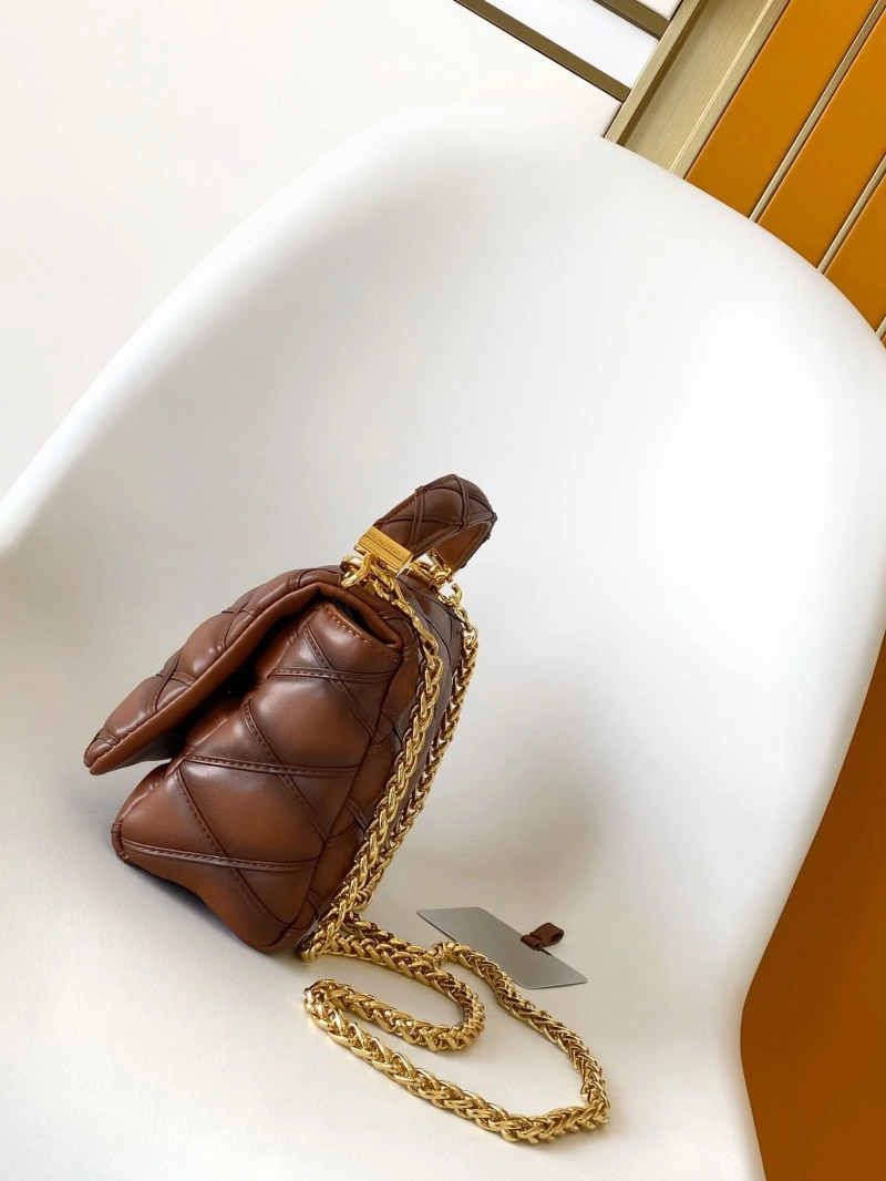 lv twist De*1m bags 4194b-0399