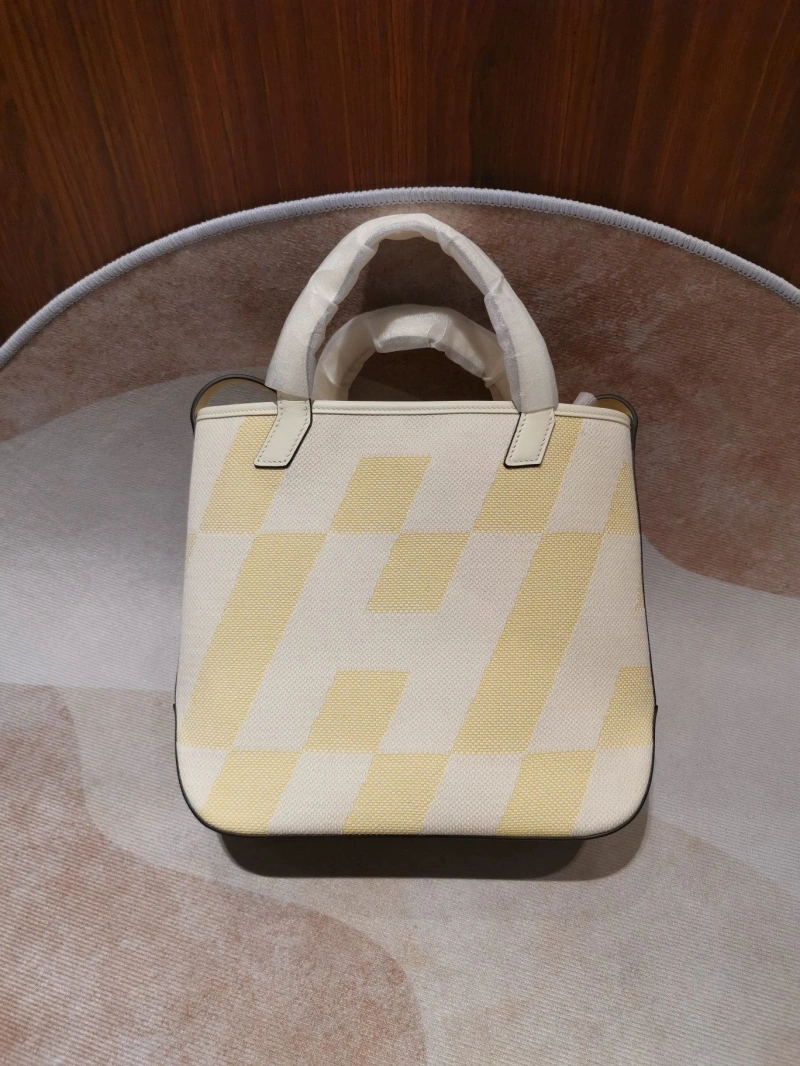 H**me5 shopping bags 4197-0231