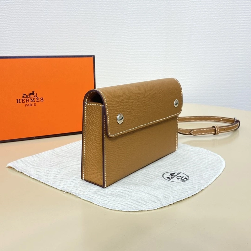 H**me5 wallets 4197-0256