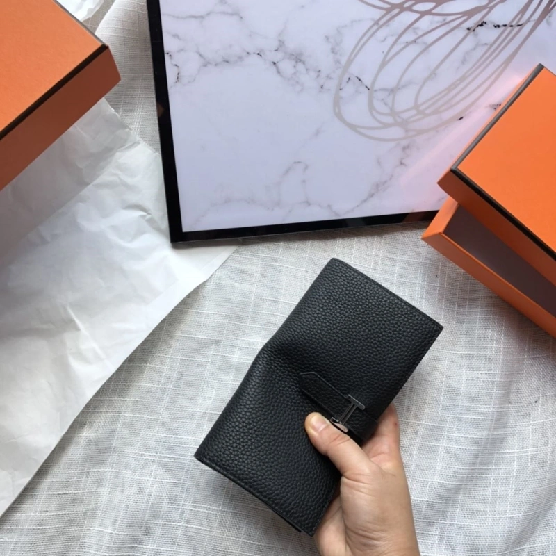 H**me5 wallets 4197-0274