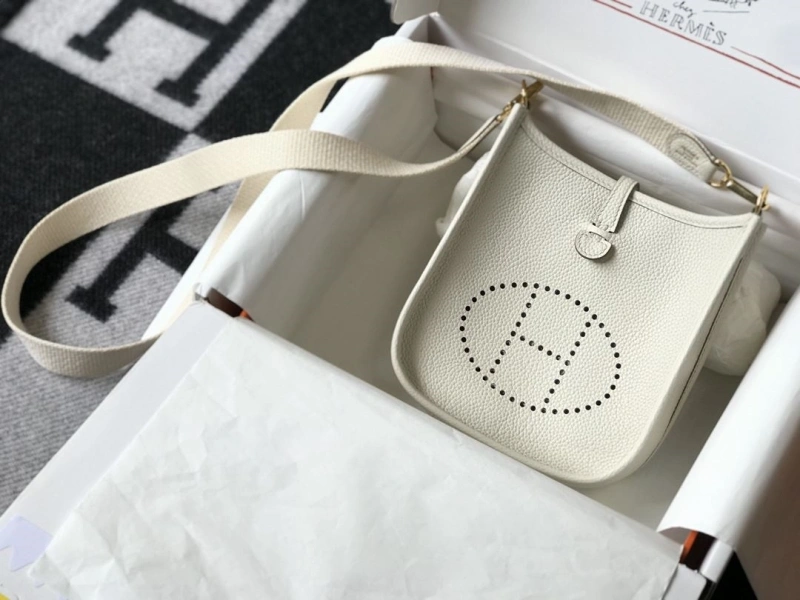 H**me5 satchel bags 4197-0655