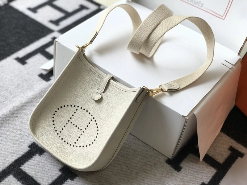 H**me5 satchel bags 4197-0655