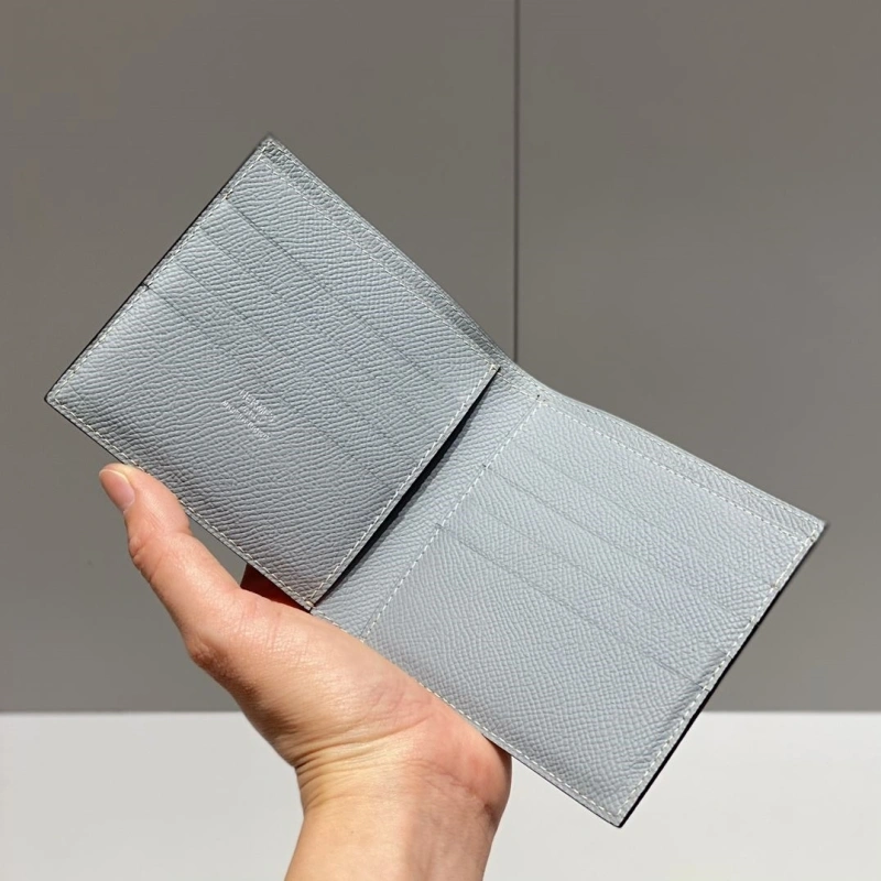 H**me5 wallets 4197-0690
