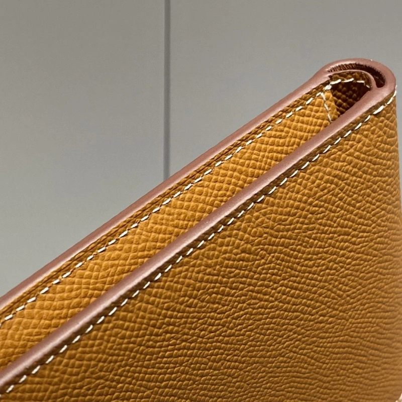 H**me5 wallets 4197-0693