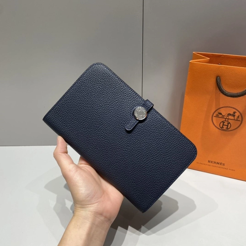 H**me5 wallets 4197-0697