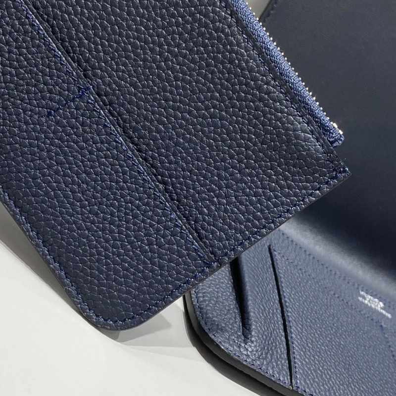 H**me5 wallets 4197-0697