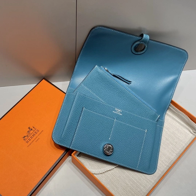 H**me5 wallets 4197-0698