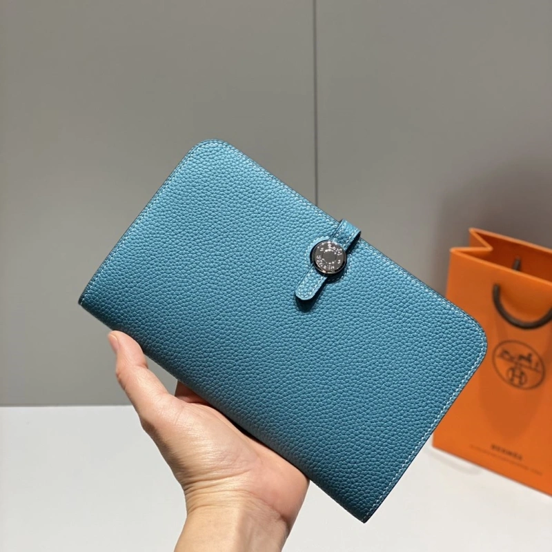H**me5 wallets 4197-0698