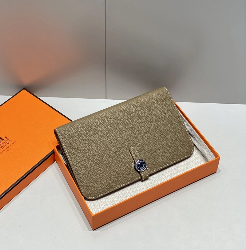 H**me5 wallets 4197-0699