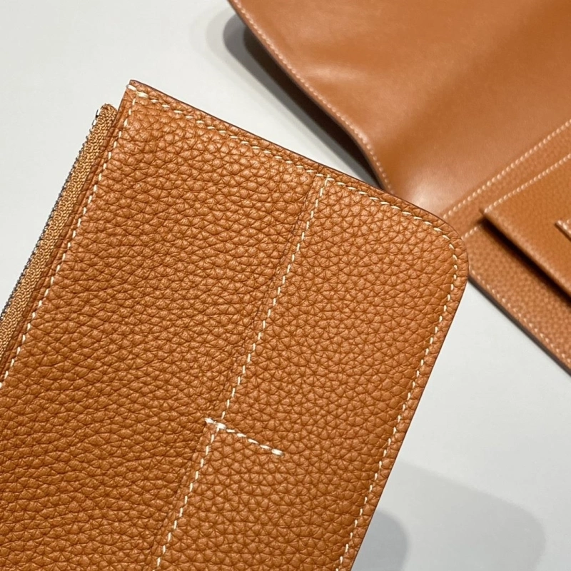 H**me5 wallets 4197-0700