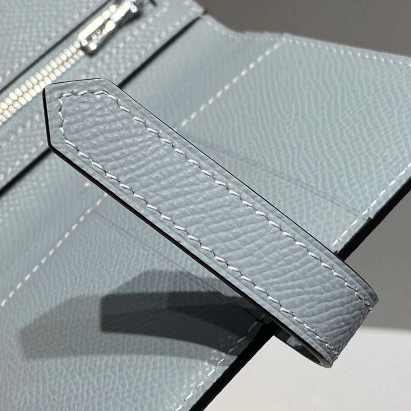 H**me5 wallets 4197-0702