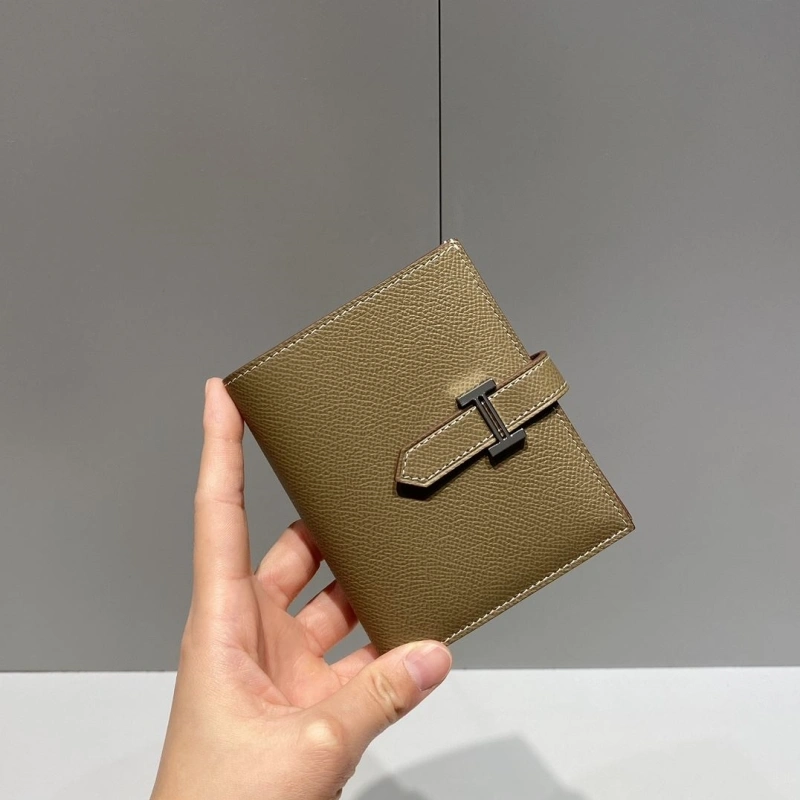 H**me5 wallets 4197-0703