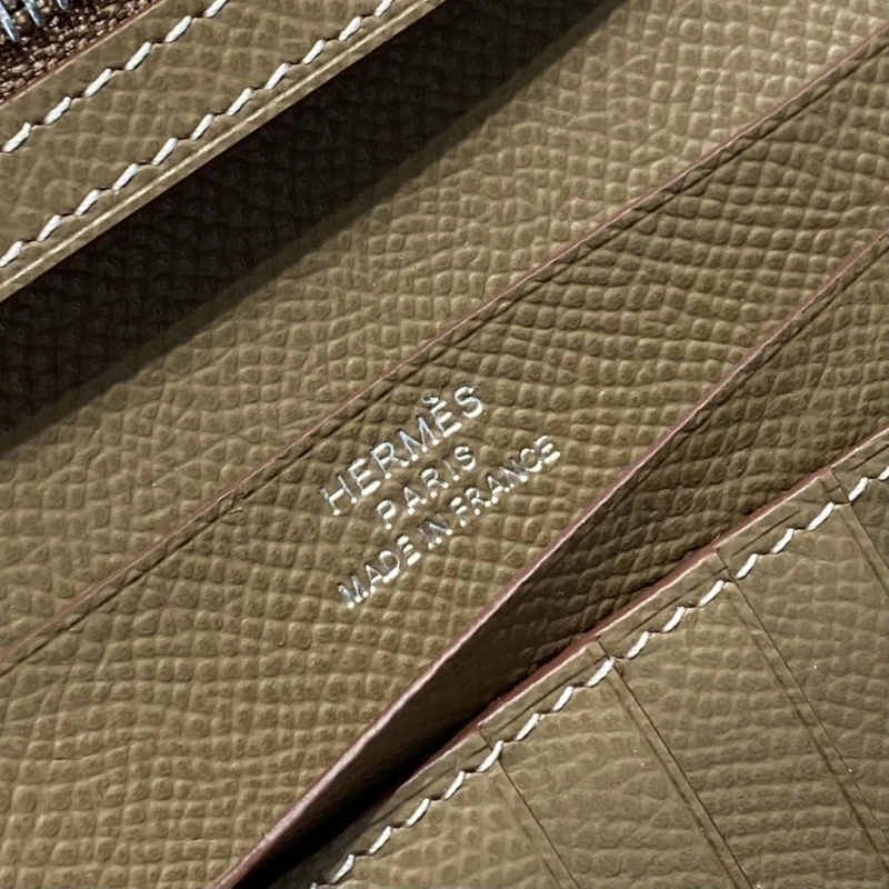 H**me5 wallets 4197-0703
