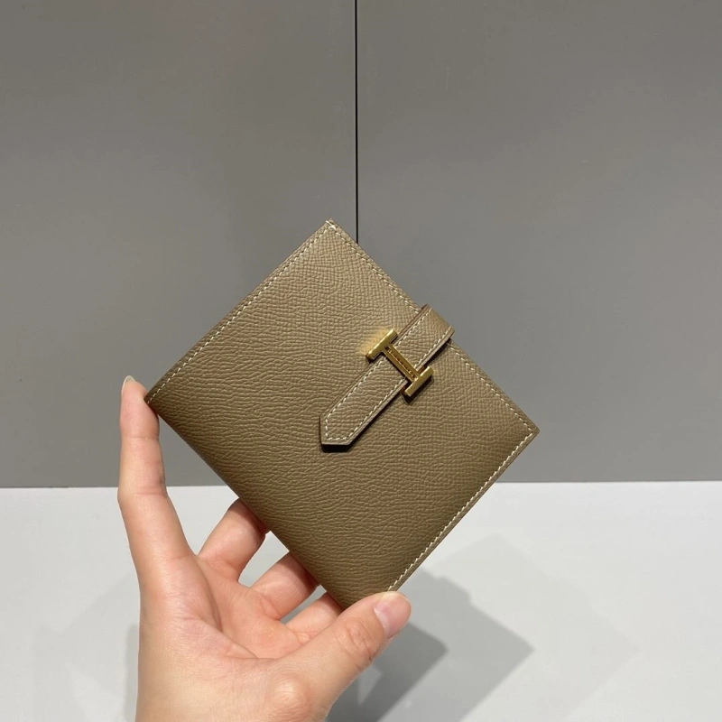 H**me5 wallets 4197-0704