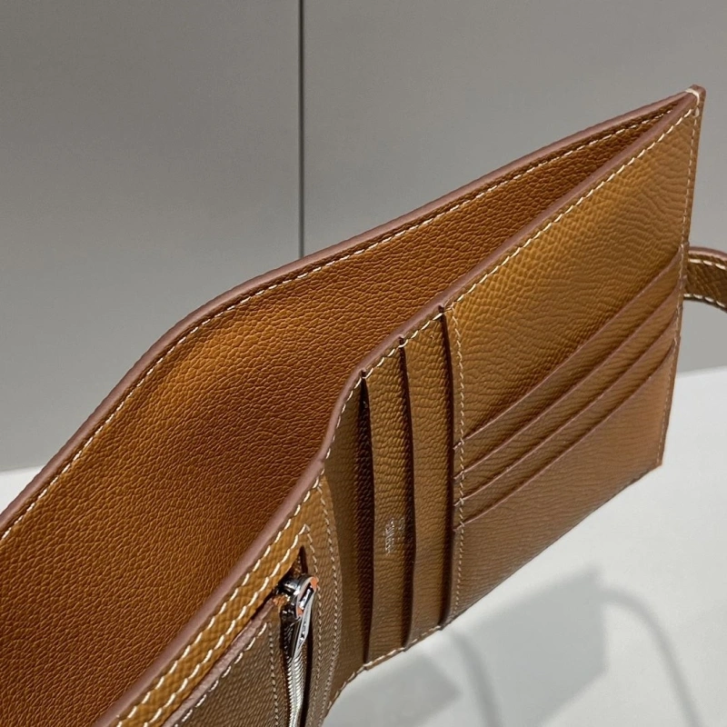H**me5 wallets 4197-0705