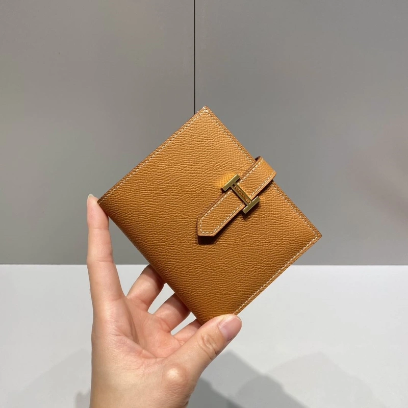 H**me5 wallets 4197-0706