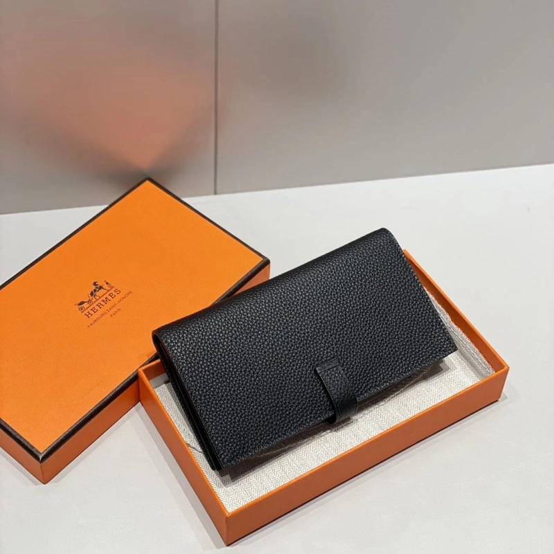 H**me5 wallets 4197-0709