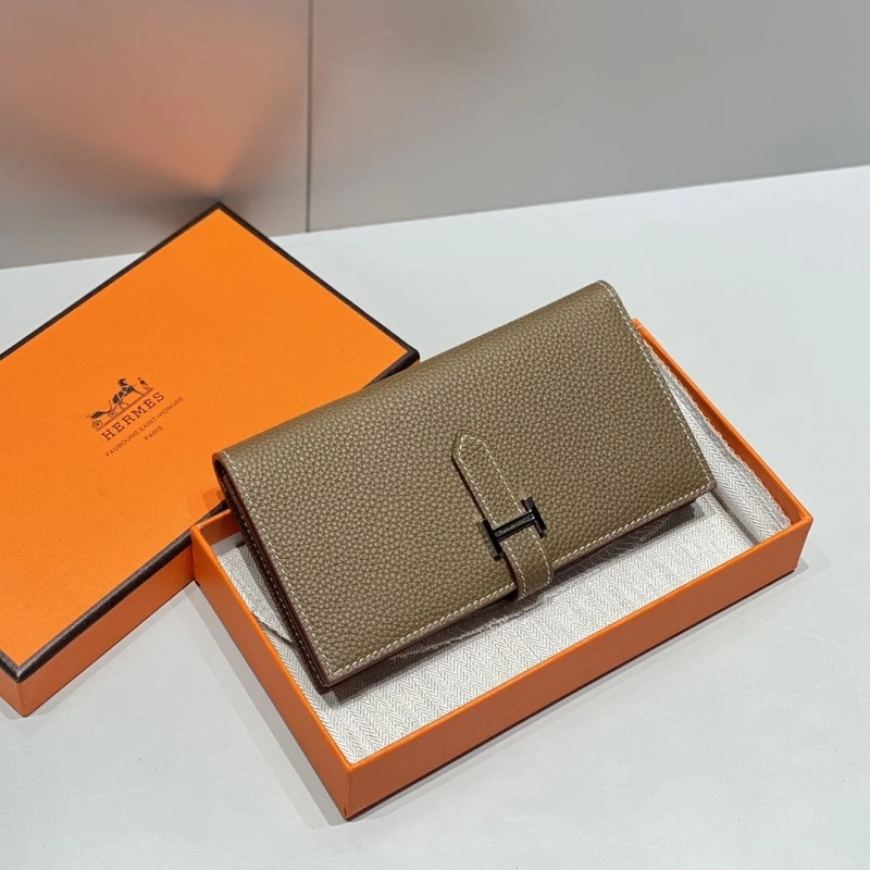 H**me5 wallets 4197-0710
