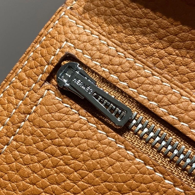 H**me5 wallets 4197-0711
