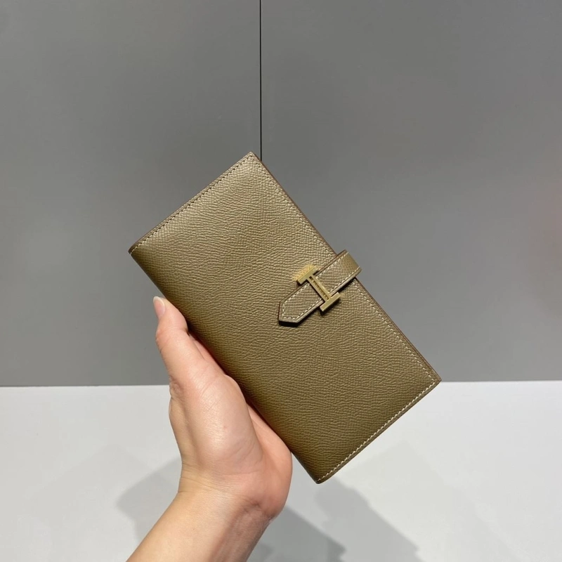 H**me5 wallets 4197-0715