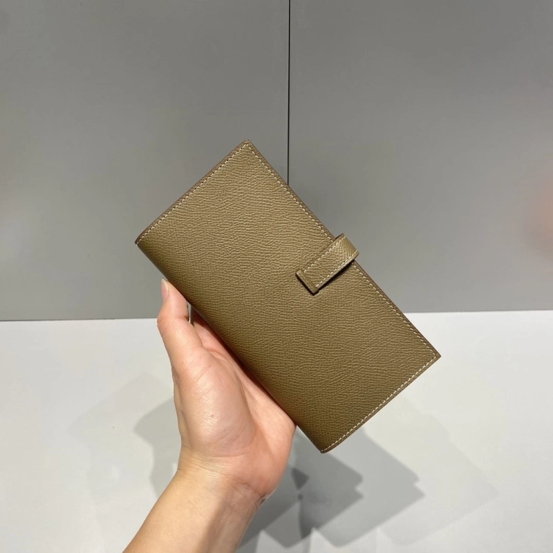 H**me5 wallets 4197-0716