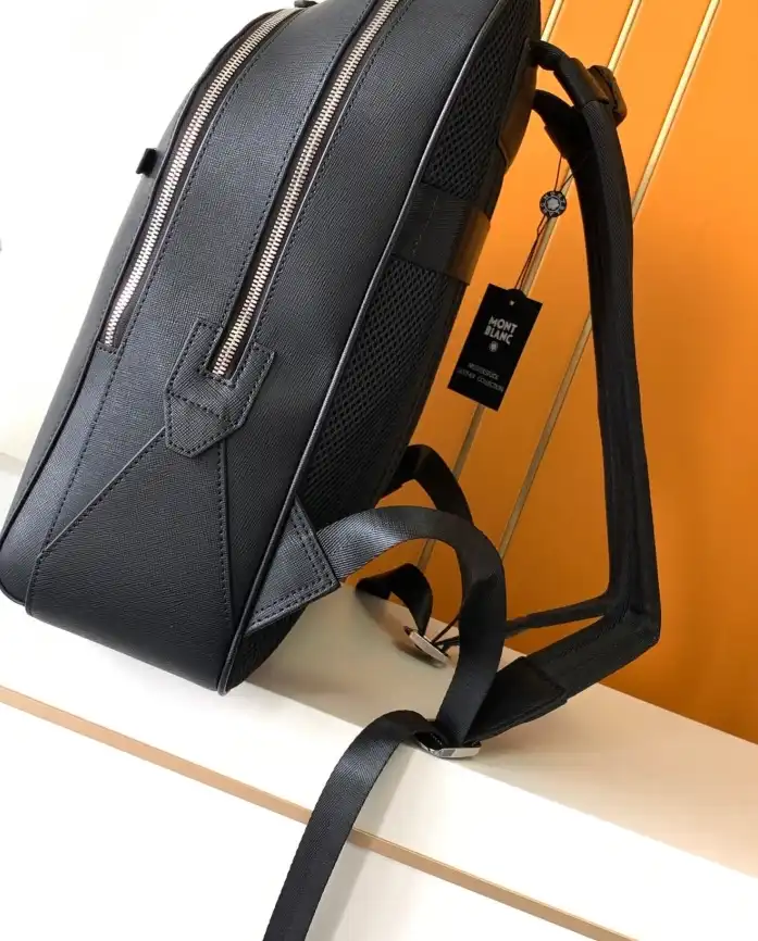 LV Backpacks 4206A-0087