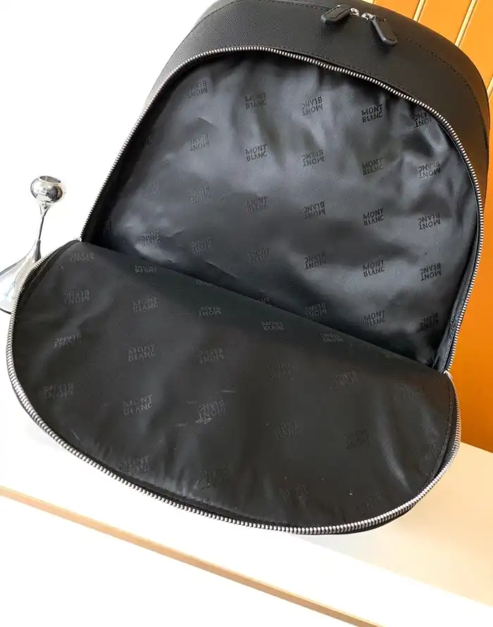 LV Backpacks 4206A-0087