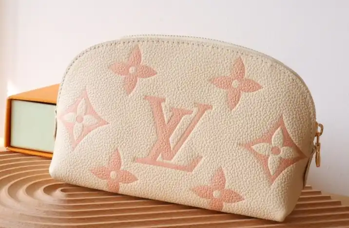 LV Clutch Bags 4206A-0094
