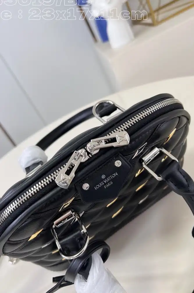 LV Top Handle Bags 4206A-0289