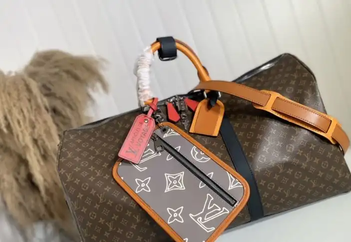 LV Travel Bags 4206A-0362