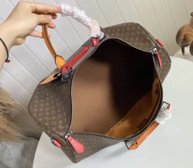 LV Travel Bags 4206A-0362