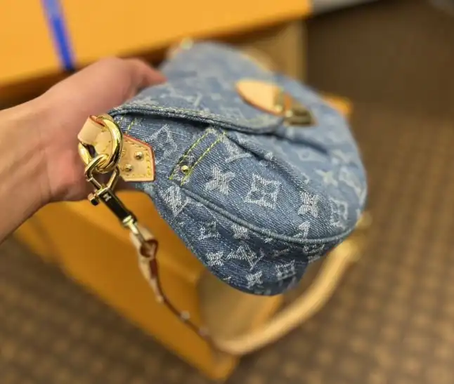 LV Satchel bags 4206A-0367
