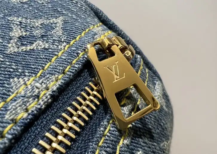 LV Round Bags 4206A-0369