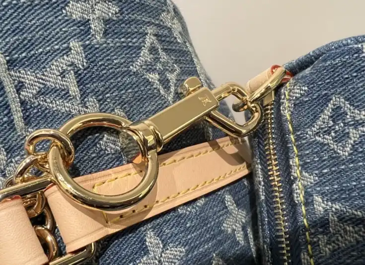 LV Round Bags 4206A-0369