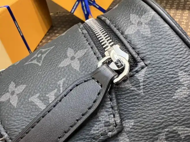 LV Cosmetic Bags 4206A-0374