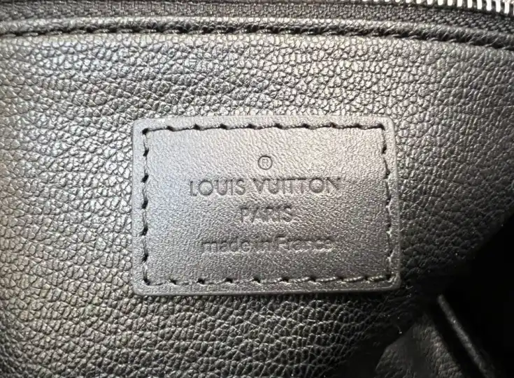 LV Cosmetic Bags 4206A-0374