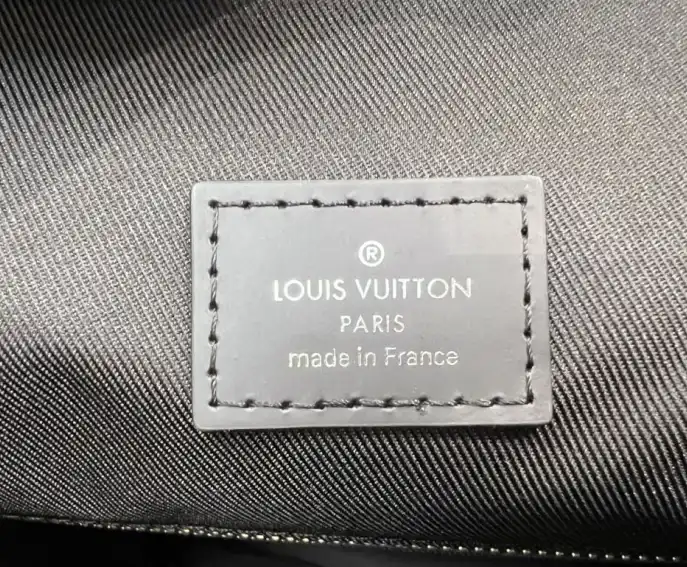 LV Backpacks 4206A-0381
