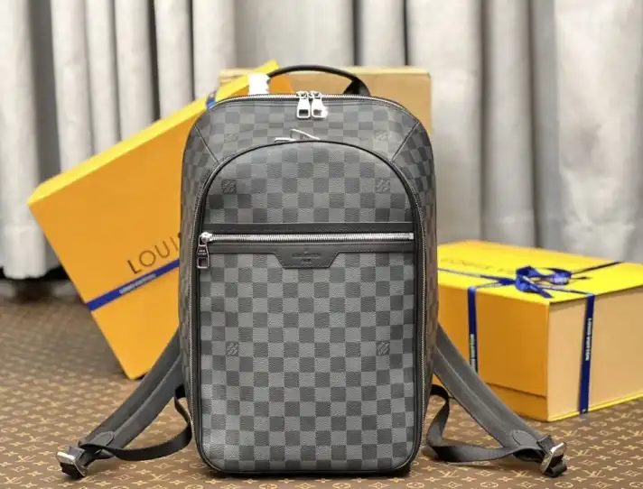 LV Backpacks 4206A-0384