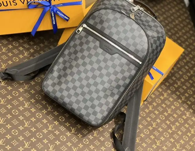 LV Backpacks 4206A-0384
