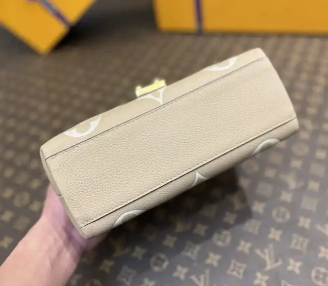 LV Top Handle Bags 4206A-0385
