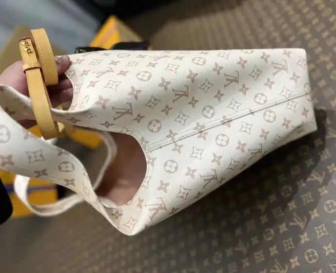 LV Top Handle Bags 4206A-0393