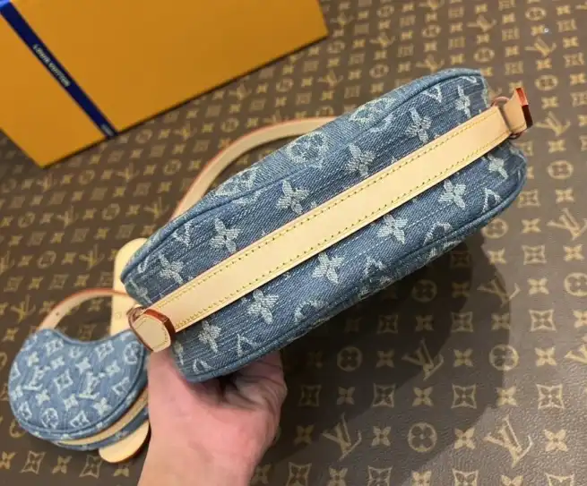 LV Top Handle Bags 4206A-0396