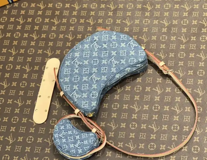 LV Top Handle Bags 4206A-0396