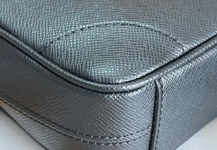 LV Top Handle Bags 4206A-0623