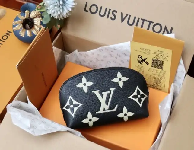 LV Clutch Bags 4206A-0796