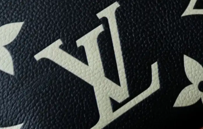 LV Clutch Bags 4206A-0796