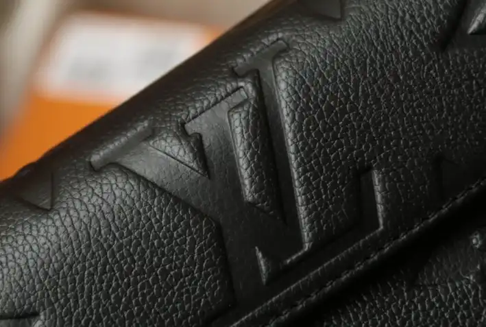 LV Top Handle Bags 4206A-0811