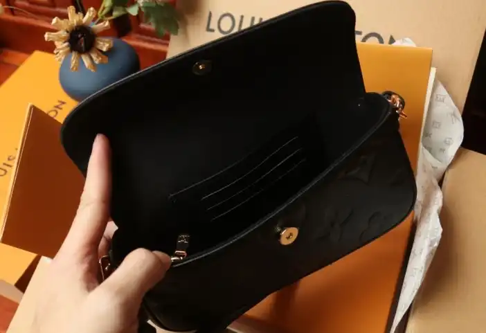 LV Top Handle Bags 4206A-0811